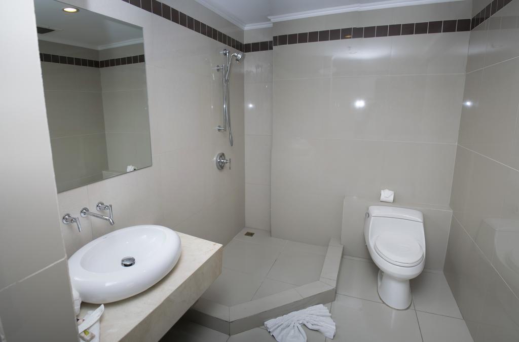 Torres Del Lago Suites And Apartments San José Extérieur photo