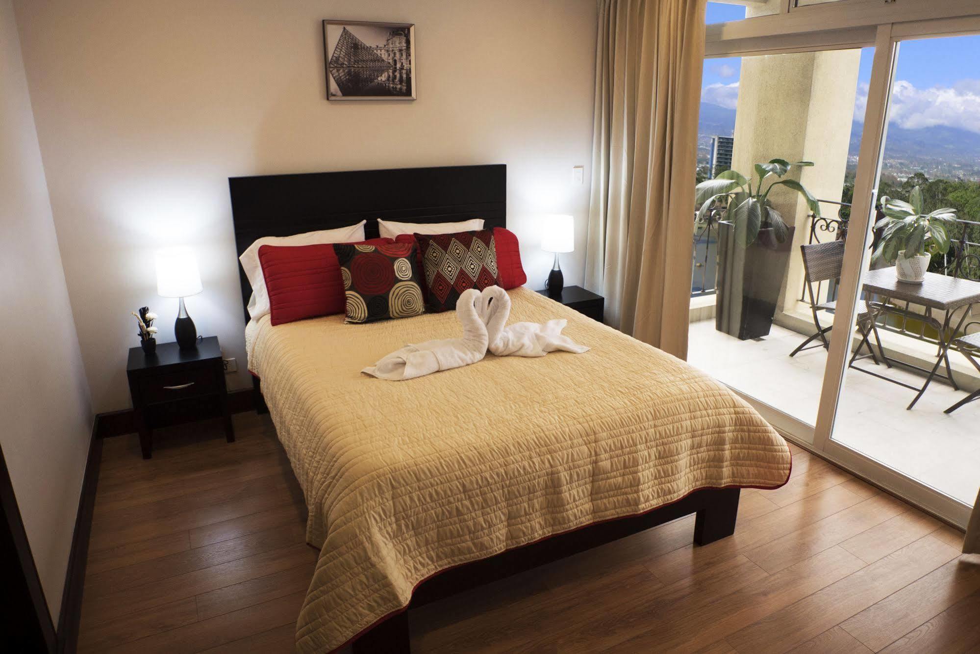 Torres Del Lago Suites And Apartments San José Extérieur photo