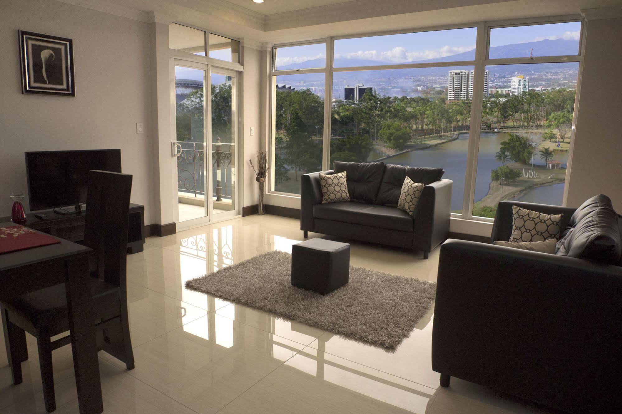 Torres Del Lago Suites And Apartments San José Extérieur photo