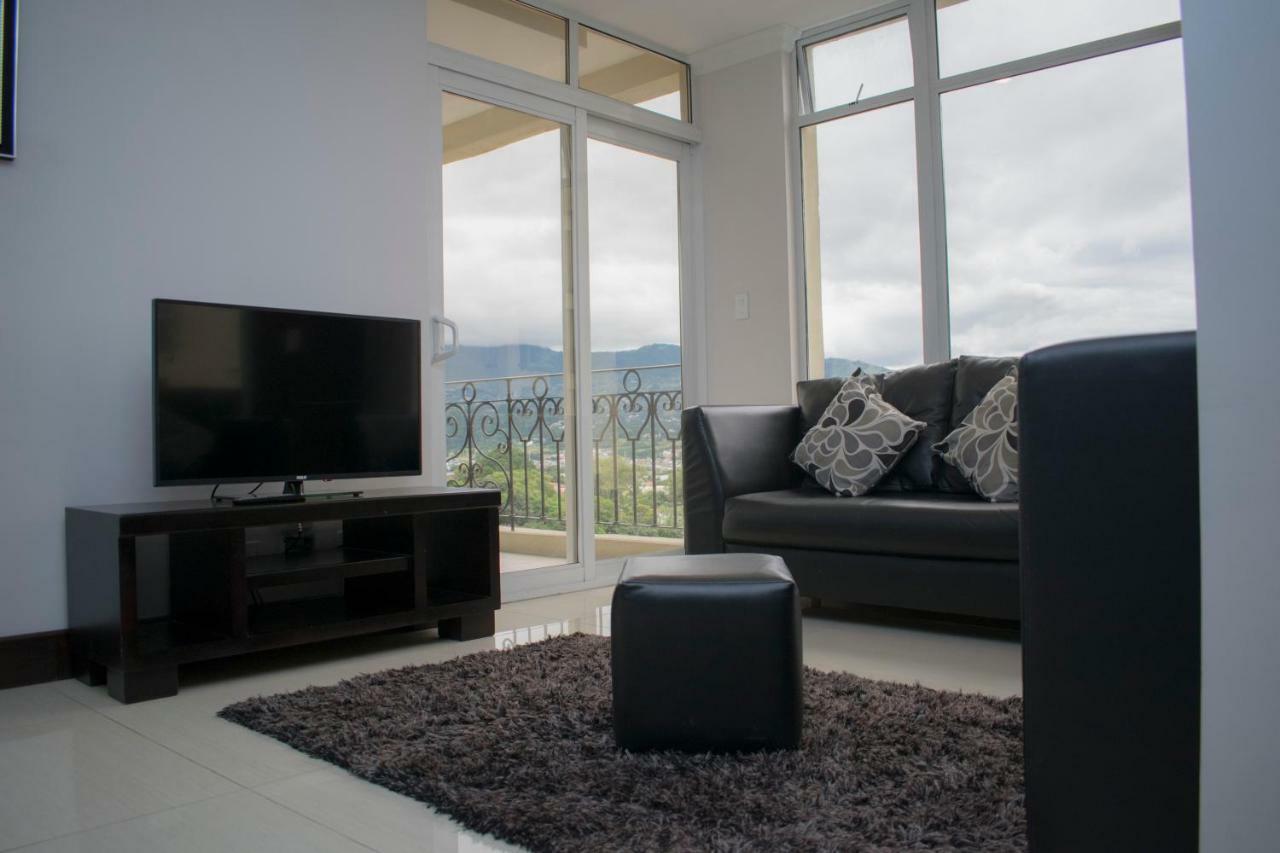 Torres Del Lago Suites And Apartments San José Extérieur photo