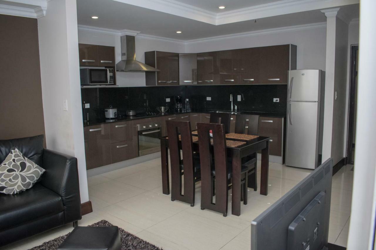 Torres Del Lago Suites And Apartments San José Extérieur photo