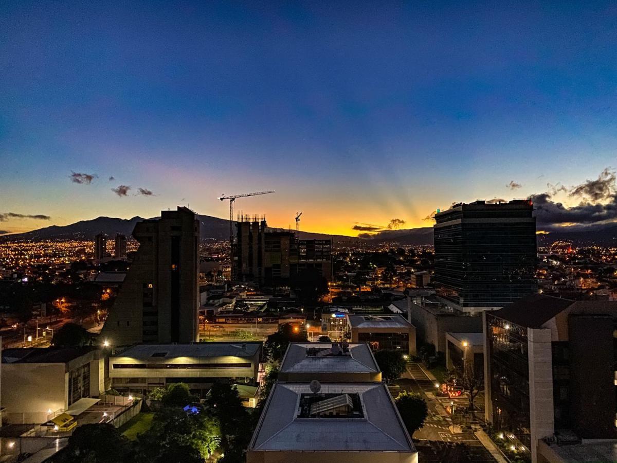 Torres Del Lago Suites And Apartments San José Extérieur photo